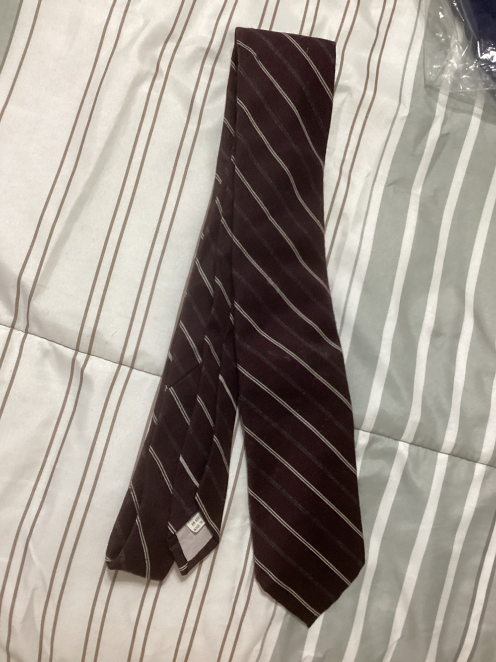 Striped Burgundy Men's 1990s 20% wool 80% poly vintage